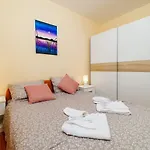 Komfortables Mit Meerblick, Klima, Wifi Und Waschmaschine Apartment *