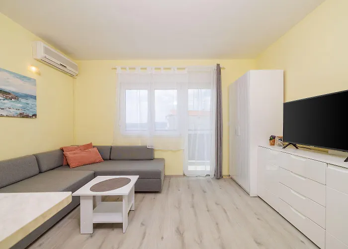 Apartment Komfortables Mit Meerblick, Klima, Wifi Und Waschmaschine Crikvenica
